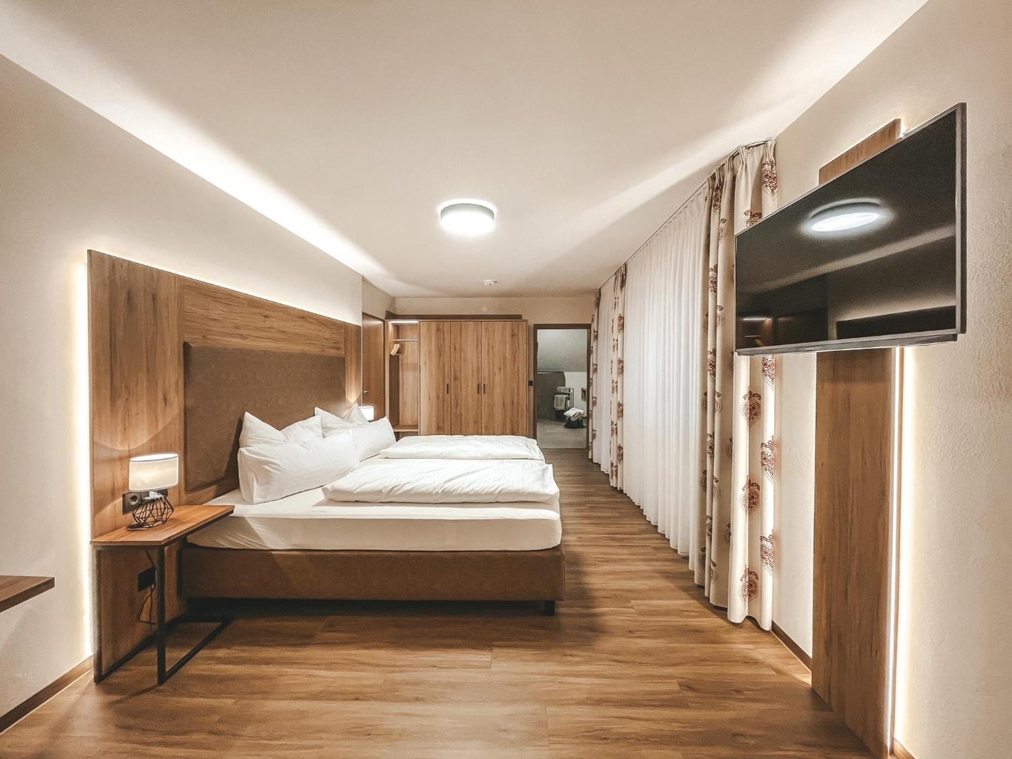 Hotel Badischer Hof Biberach bei Offenburg エクステリア 写真